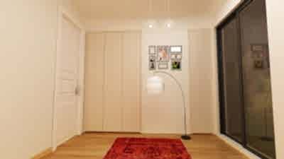 KATLANIR KAPAKLI GİYSİ DOLABI