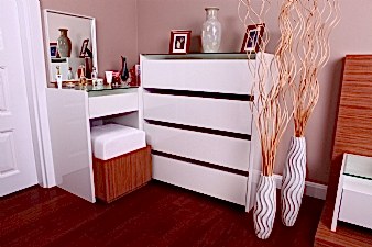 CITY LIGHTS  MAKE -UP 